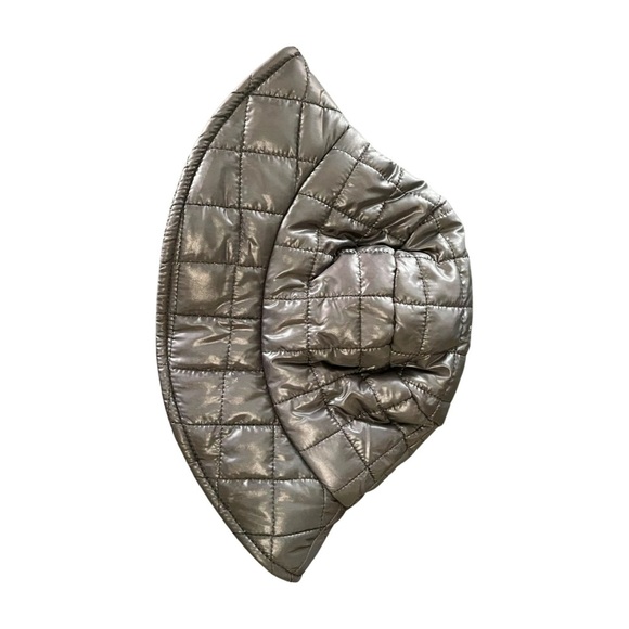 Vero Moda Black Quilted Bucket Hat - Picture 2 of 4